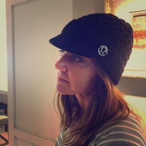 Lulu lemon knit cap with brim